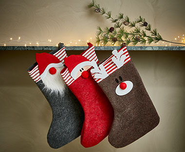Čudovite nogavice z božičnimi motivi