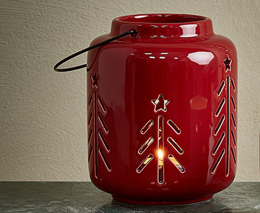 Rdeča lanterna iz keramike